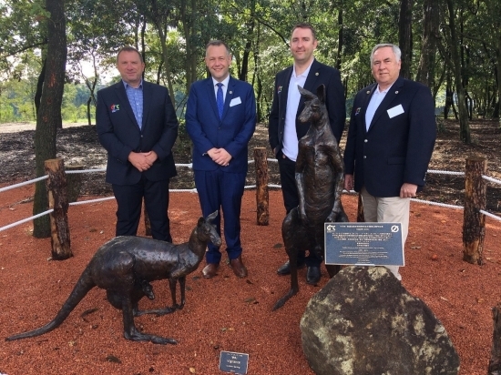 The delegation from Dubbo with the kangaroo sculptures in Minokamo – photo: courtesy of Dubbo Regional Council